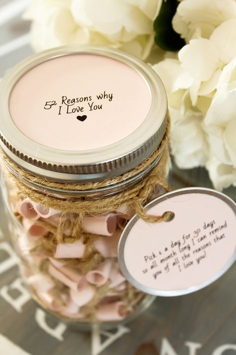 Jar Filled With Notes Gift Ideas, Happy Jar Ideas, Note Jar Ideas Messages, Mini Mason Jar Ideas, Capsule Photography, Jar With Notes, Message Jar, Wish Jar, Jar Of Notes