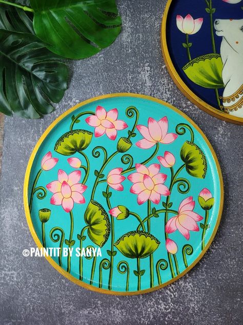 Pichwai lotus wall plate Pichwai Wall Plates, Lotus Pichwai Painting, Pichwai Lotus Painting, Pichwai Plates, Pichwai Paintings Lotus, Pichwai Lotus, Lipan Art, Pichwai Art, Mdf Painting