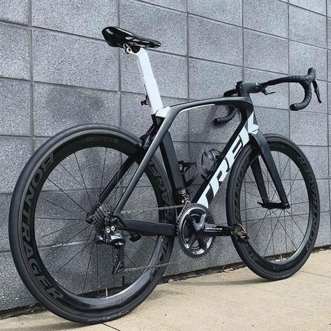 Loves road bikes on Instagram: “🚲 Madone 🖤 📷 @cyclesdupuis  #lovesroadbikes #trek #trekbikes #trekmadone #shimano #bontrager #shimano #duraace” Trek Madone Slr, Specialized Road Bikes, Shimano Bike, Cycle Painting, Simple Bike, Sports Tips, Trek Road Bikes, Trek Madone, First Bus