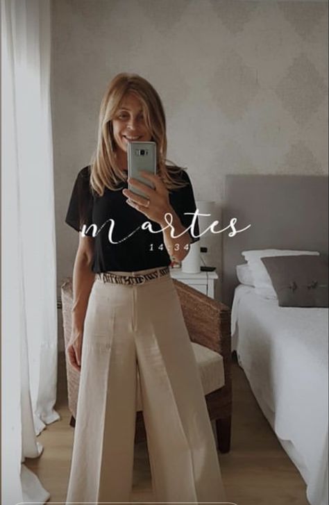 Beige Cullotes Outfit, Beige Culottes Outfit, Beige Outfits, Culottes Outfit, Fall Outfits, My Style, Pants, Quick Saves, Autumn Outfits