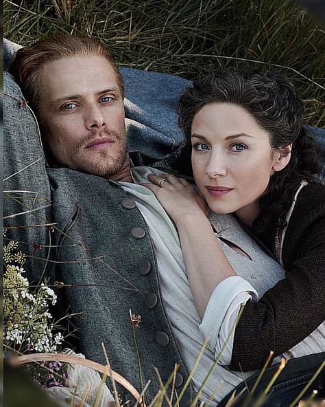 Outlander Funny, Gabaldon Outlander, Outlander Costumes, James Fraser Outlander, The Fiery Cross, Diana Gabaldon Outlander Series, Jaime Fraser, Outlander Tv Series, Jamie Fraser Outlander