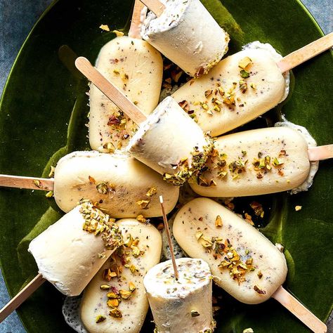 Kulfi Recipe {Indian Ice Cream} - The Big Man's World ® Kulfi Recipe Easy, Ice Cream Calories, Indian Ice Cream, Pistachio Paste, Pistachio Gelato, Kulfi Recipe, Dairy Desserts, Frozen Dessert Recipe, Ice Cream At Home