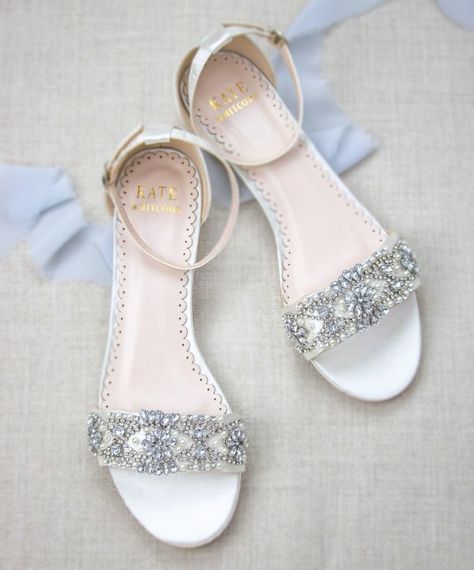 Low heels with ankle strap and pearl and rhinestone straps Gold Bridesmaid Shoes, Silver Bridesmaid Shoes, Pearl Flats, Wedding Flats For Bride, Comfortable Wedding Heels, Wedding Shoes Block Heel, Heels Bride, Shoes For Brides, Brides Shoes