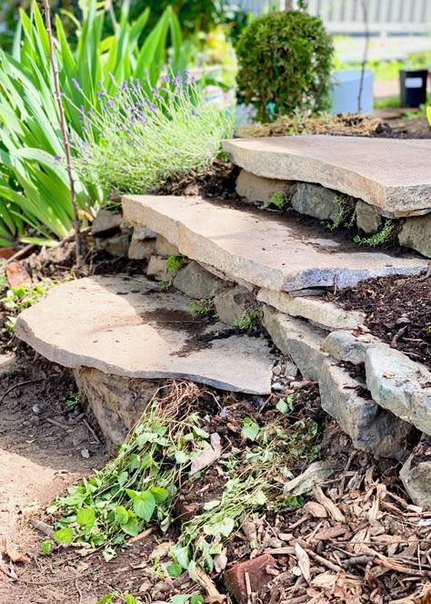 Diy Stone Steps, Outdoor Stone Steps, Concrete Diy Garden, Flagstone Steps, Front Yards Diy, Rock Steps, Sloped Yard, Patio Steps, Walkways Paths