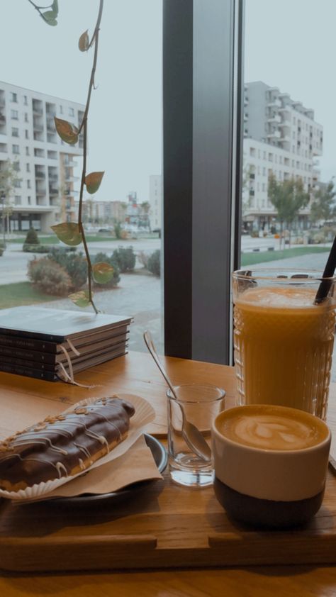 Coffee Bar Instagram Story, Story Aesthetic, Coffee Shop Aesthetic, Instagram Story Template, Instagram Story Ideas, Insta Story, Instagram Aesthetic, Coffee Bar, Coffee Drinks