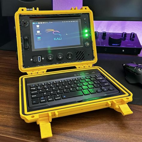 Jake Simek's Pelican-Deck Is an Open Source 3D-Printed Framework for a Pelican-Housed Raspberry Pi Pelican Case, Raspberry Pie, Electronic Projects, Raspberry Pi Projects, Pi Projects, Mobile Tech, Event Video, Electronics Projects Diy, Pc Setup