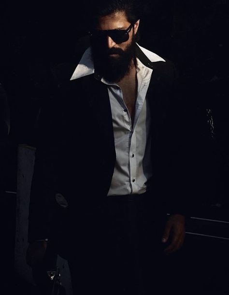 Yash Stylish Beards, Best Movies List, Kgf Photos Hd, Movie Love Quotes, New Photos Hd, Most Handsome Actors, Beard Look, Man Bun, Actor Picture