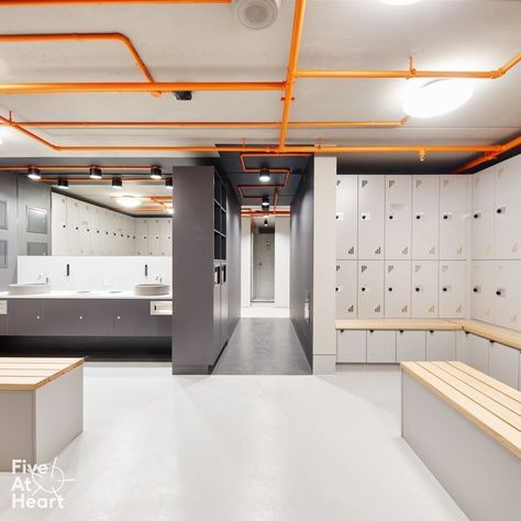 Small Locker Room Design, Gym Locker Room Design, Locker Room Layout, Locker Room Aesthetic, Changing Room Design, Gym Changing Room, Locker Room Design, Locker Room Bathroom, Gym Locker Room