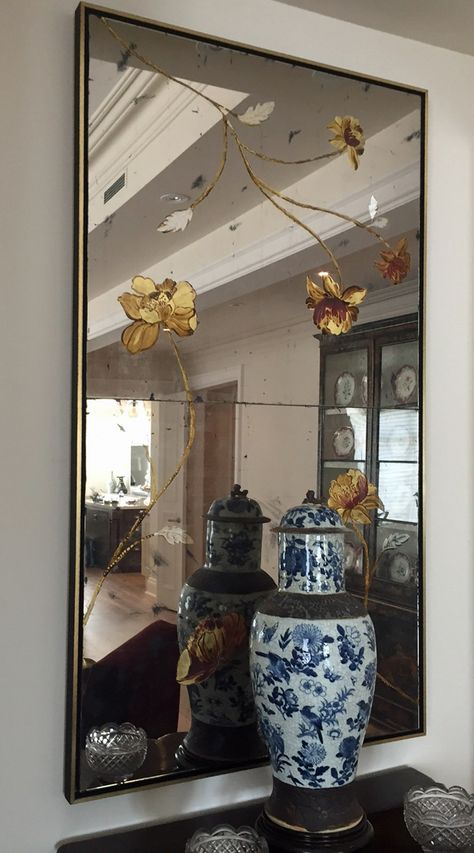 Mirrors Dining Room, Decorative Paint Finishes, Border Mirror, Mirror Wall Panel, Antique Mirror Diy, Silver Antique Mirror, Painted Mirror Art, Persian Decor, Verre Eglomise