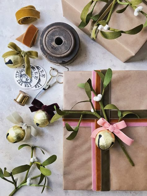 23 Best Gift Wrapping Ideas to Fit Any Present Diy Sleigh, Wrapping Inspiration, Surprise Ball, Gift Wrapping Inspiration, Gift Presentation, Holiday Wrap, Sleigh Bell, Creative Gift Wrapping, Diy Gift Wrapping