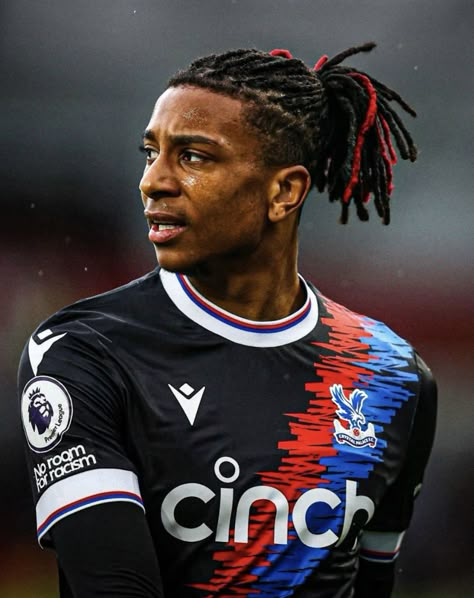 Michael Olise Crystal Palace, Michael Olise Wallpaper, Black Soccer Players, Crystal Palace Wallpaper, Michael Olise, Soccer Goals, Football Players Images, Soccer Inspiration, Good Soccer Players