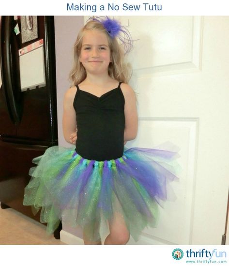 This short video shows you how to make your own no sew tutu. Making A Tutu, Snowflake Costume, Daisy Crafts, Cheap Diy Ideas, Diy Tulle Skirt, Friend Halloween Costumes, Girls On The Run, Rockstar Party, No Sew Tutu