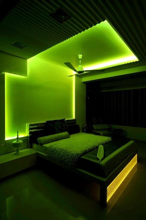 Black Room Design, Neon Lights Bedroom, Neon Bedroom, String Lights In The Bedroom, Led Lighting Bedroom, Bedroom Lights, Neon Room, Bedroom Remodel, Green Bedroom