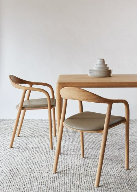 Scandinavian Dining Table, Scandinavian Dining, Artisan Furniture, Japandi Interior, Timber Furniture, Dining Room Inspiration, Interior Furniture, Interior Inspo, 인테리어 디자인