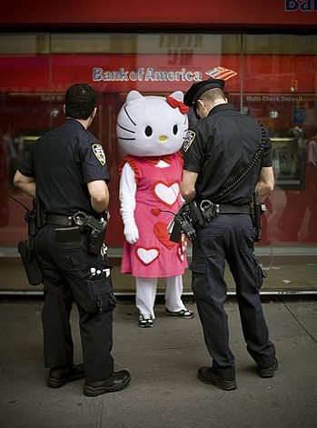 Hello Kitty has fallen on some hard times. Goodbye Kitty, Bad Cats, Hello Kitty Wallpaper, Yorkie, Turtles, Make Me Smile, Xbox, Funny Pictures, Hello Kitty