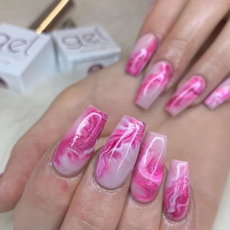 Bright Pink Marble Nails, Pink Gellac Blooming Gel, Marbling Nail Art, Blooming Gel Nail Art Marble, Blooming Gel Marble Nails, Blooming Gel Nail Ideas, Nail Blooming Gel, Pink Blooming Gel Nails, Blooming Gel Nail Art Designs