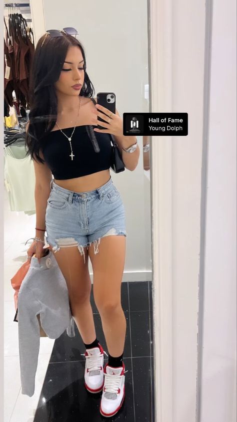 Copy And Paste Latina Outfits With Shorts, Daisy Marquez Nails, Hairstyles For Shorts Outfit, Latina Valentines Outfit, Cute Simple Outfits Latina, Summer Latina Aesthetic, Cute Latina Outfits Summer, Latina Aesthetic Outfit Summer, Casual Park Day Outfit Summer