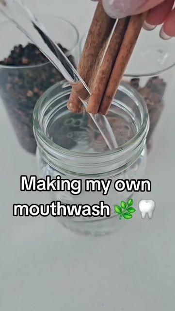 Smoothie Supplements, Diy Toothpaste, Dental Mouthguards, Natural Mouthwash, Dental Jokes, Herbal Remedies Recipes, Healthy Living Inspiration, Oregano Oil, Ceylon Cinnamon