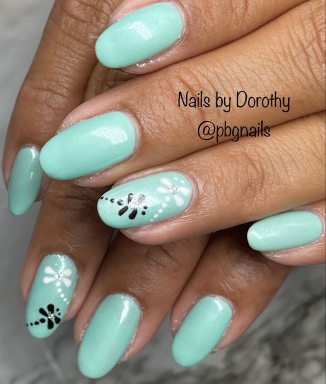 Nail Designs Dragonfly, Nails With Dragonfly, Dragonfly Nails Designs, Dragon Fly Nails, Nails Dragonfly, Dragonfly Nails, Summer Pedi, Gigi Nails, Dragonfly Nail Art