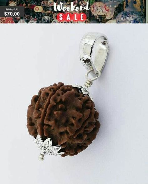 Rudraksha Jewelry, Mughal Jewelry, Gold Pendants For Men, Jewelry Rings Unique, Rudraksha Mala, Rudraksha Beads, Mens Silver Jewelry, Online Gold Jewellery, Ankle Jewelry