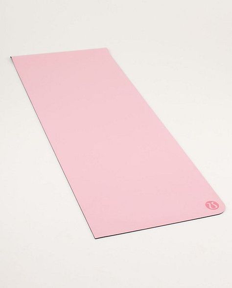 Workout Mat Aesthetic, Lululemon Mat, Lululemon Yoga Mat, Manduka Yoga Mat, Pink Pilates, Fotografi Vintage, Pilates Princess, Pink Workout, Pink Yoga