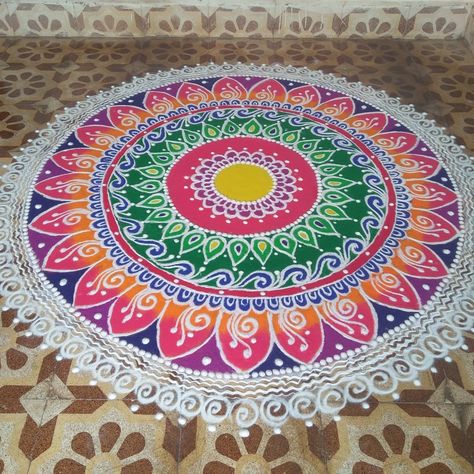 When ur hard work results into something beautiful 😍 #diwalivibes✨ #Rangoli 🎊🎉😇 Sanskar Bharati Rangoli Design, Madhubani Rangoli, Colourful Rangoli Designs Diwali, Hard Rangoli Designs For Diwali, Color Kolam Rangoli Designs, Rangoli Designs Modern, Sanskar Bharti Rangoli Designs Beautiful, Big Rangoli Designs Diwali Beautiful, Best Rangoli Designs For Diwali