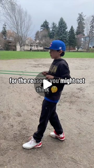 Sean Masters on Instagram: "⚾️🥎 4 EXERCISES EVERY LITTLE LEAGUERS SHOULD BE DOING! 🔥  Additional Tips:  Mid Rows. Make sure shoulder are level, core is strong and you are not leaning back. Squeeze your shoulder blades together like squeezing a 🎴.   Push Ups: Keep your core strong and think about your upper arms creating an arrow shape up to your torso. ➡️  Backpedaling: stay low, torso upright and keep your feet pointing straight forward. 🦶🦶  Hill Sprints: go for it and have  run. Don’t overcomplicate it. 😎  ⚠️ Disclaimer: this is for educational and entertainment purposes only. This is NOT medical advice. If you have pain or any other physical limitations — seek medical attention first. These exercises must be performed at your own risk.   #baseball #littleleague #baseballlife #base Baseball Warm Up Drills, Baseball Strength Training, Baseball Training Drills, Stretches For Pitchers Baseball, Hill Sprints, Baseball Hitting Drills Youth, Kids Workout, Softball Drills, Baseball Training