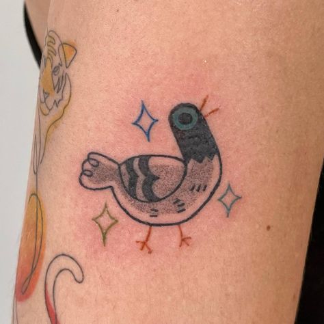 Pigeon Tattoo Design, Armadillo Tattoo, Pigeon Tattoo, Easy Tattoos, Tattoo Toronto, Ignorant Style Tattoo, Ceramic Glazing, A T, Woodburning Projects