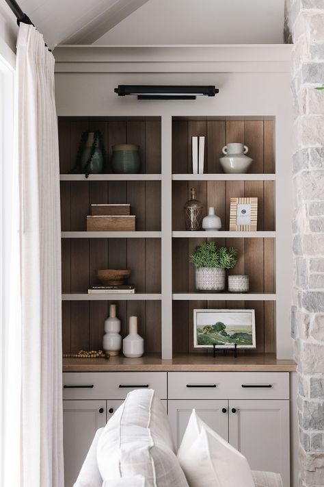 White Built In Shelves Living Room, Two Toned Bookshelves, White Oak And White Cabinets, Two Tone Built Ins Bookshelves, White Built Ins, Tv Built In, Faux Stems, White Couch, Built In Shelves Living Room