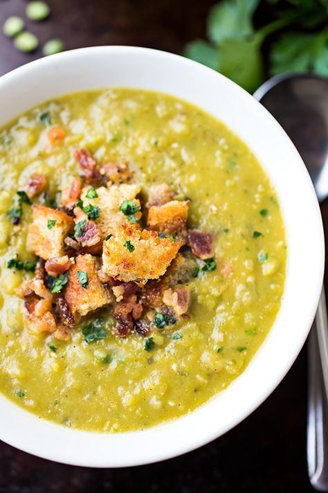 Hearty Split Pea Soup | thecozyapron.com Split Pea Soup Recipe, Bacon Soup, Split Pea Soup, Pea Soup, Soup And Stew, Split Pea, Healthy Soup Recipes, Healthy Soup, Croutons