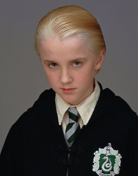 Pin for Later: Harry Potter: Where Are All the Kids Now? Draco Malfoy, played by Tom Felton Harry's nemesis Draco Malfoy was the young villain of Hogwarts, doing the bidding of Voldemort on the inside. Harry Potter Villains, Young Harry Potter, Draco Malfoy Aesthetic, Harry Potter Kids, Lucius Malfoy, Tom Felton Draco Malfoy, Draco And Hermione, Draco Harry Potter, Harry Potter Draco Malfoy