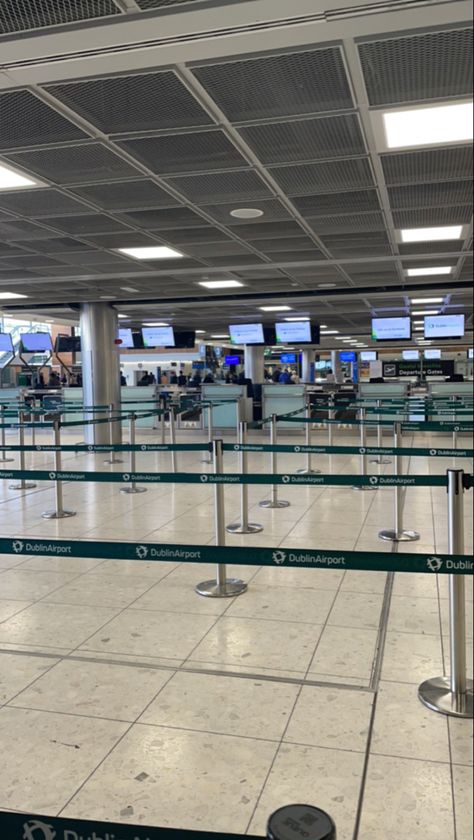 Dublin Airport Aesthetic, Aeroport Aesthetic, Inter Railing, Bali Girls, Manchester Airport, Dublin Airport, Airport Aesthetic, Florida Life, London Trip