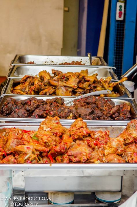 Nigerian party food tray www.winwithmtee.com Nigerian Buffet Food, Nigerian Food Tray Ideas, Congolese Wedding Food, Nigeria Food Tray, Nigerian Food Photography, Nigerian Food Tray, Food Trays In Nigeria, African Party Food, Nigerian Birthday Party