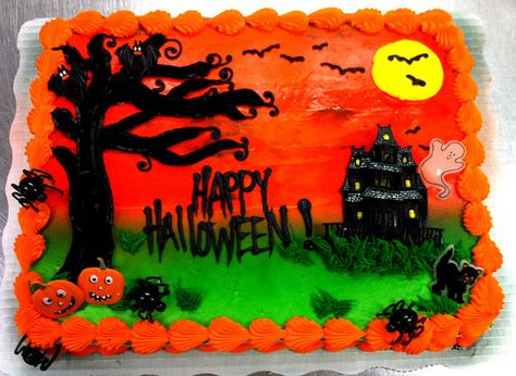 Haunted House Cake | Flickr - Photo Sharing! Halloween Bday Cakes, Dairy Queen Cake, Haunted House Cake, Spooky Halloween Cakes, Halloween Food Decorations, Pasteles Halloween, Halloween First Birthday, Halloween Birthday Cakes, Halloween Cake Decorating