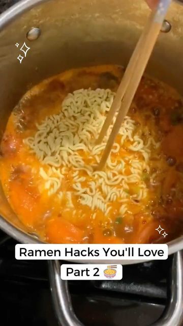 Shin Noodles Ramen Spicy, Nongshim Ramen Recipes, Spicy Buldak Ramen Recipe, Shin Black Ramen Recipe, Shin Ramen Noodle Recipes, Ramyun Korean Noodles, Shin Ramen Recipes, Shin Ramen Hacks, Shin Ramyun Recipes