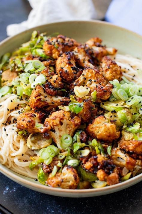 Hoisin Cauliflower & Coconut Rice Noodles Hoisin Cauliflower, Spring Vegan Recipes, Dinner Recipes With Cauliflower, Rice Noodles Recipe, Cauliflower Roasted, Rice Noodle Recipes, Crispy Cauliflower, Cauliflower Sauce, Asian Vegetarian Recipes