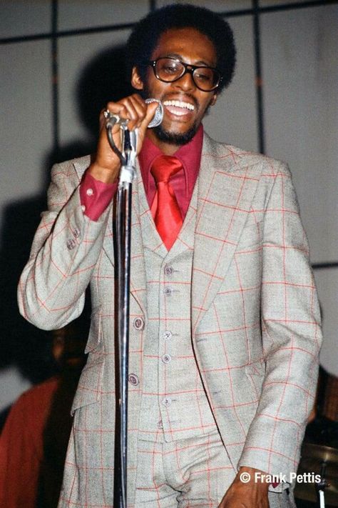 1970s Black Mens Fashion, Motown Fashion, David Ruffin Temptations, Black Mens Fashion, Eddie Kendricks, David Ruffin, Nostalgia 70s, Tamla Motown, Sam Cooke