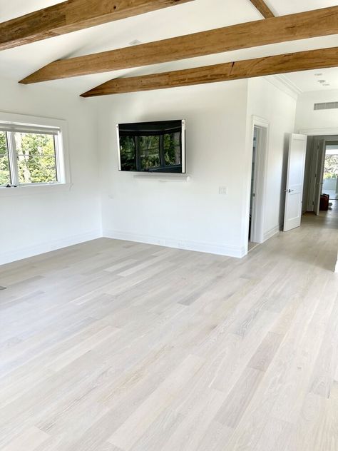 BONA NORDIC SEAL White Wash Floors Living Room, Vinyl White Oak Flooring, White Vynil Floor, White Floor Bedroom Ideas, Light White Oak Hardwood Floors, White Washed Vinyl Plank Flooring, White Wash White Oak, White Oak Hardwood Floors Living Rooms, Nordic Seal On White Oak