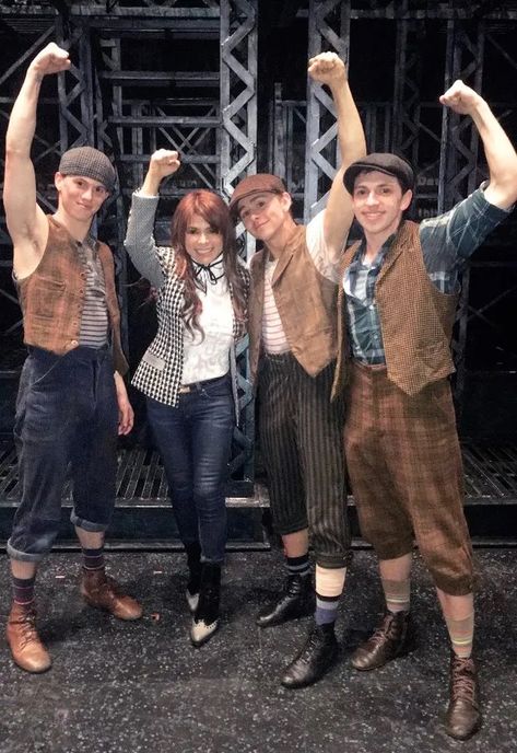 Michael Dameski, Newsies Broadway Cast, Newsies Costume, Newsies Cast, Musical Theatre Shows, Theatre Jokes, Cute Group Halloween Costumes, Paula Abdul, So You Think You Can Dance