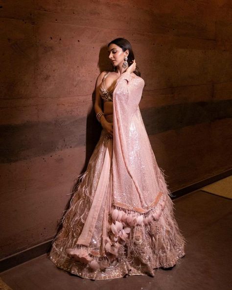 Kiara Advani in a blush pink lehenga by manish Malhotra for her sisters wedding 1 Manish Malhotra Sequin Saree, Manish Malhotra Collection, Ivory Outfit, Sequin Saree, Body Hugging Dress, Pink Lehenga, Manish Malhotra, Kiara Advani, Manish