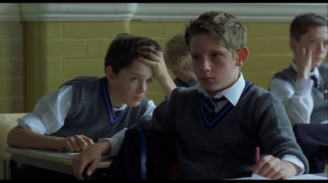 Michael ( Stuart Wells) & Billy ( Jamie Bell) 2000s Films, Innocent Love, Jamie Bell, Dance Aesthetic, Scene Aesthetic, Billy Elliot, Male Actors, Fav Movies, Film History