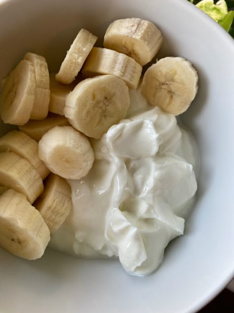 Yogurt And Fruit Aesthetic, Greek Yogurt Bowl Aesthetic, Greek Yogurt Aesthetic, Yogurt Aesthetics, Aesthetic Yogurt, Yogurt With Banana, Yogurt And Banana, Banana Aesthetic, Greek Yogurt Bowl