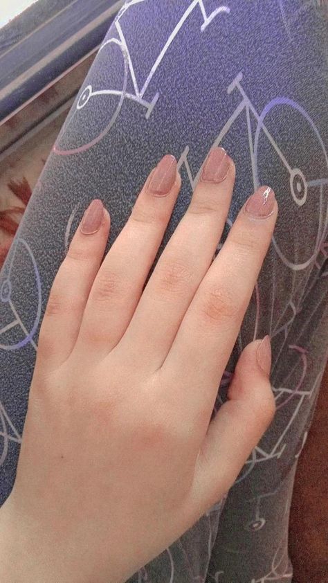 Girl Hand Snaps, Girls Hand Snaps, Nails Snap, Nail Snap, Nail Paint Shades, Color For Nails, Beauty Hacks Nails, Hello Nails, Really Long Hair