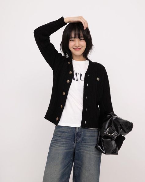 Young Outfit, Lee Joo Young, Park Gyu-young, Young Celebrities, K Fashion, Asian Hair, Ulzzang Fashion, Korean Celebrities, Korea Fashion