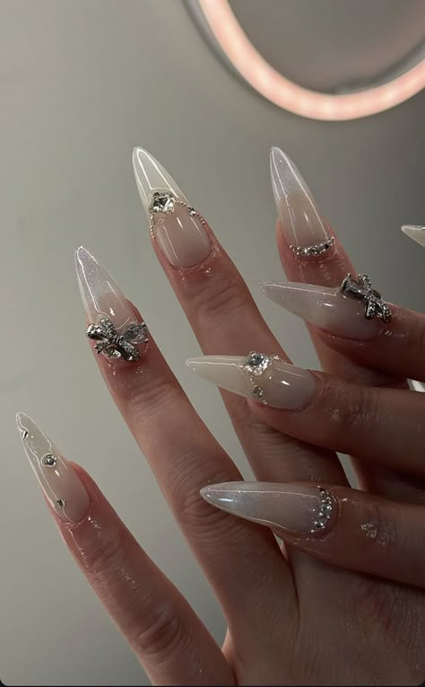 Korean Style Nails, Bridal Nail Designs, Outfits Asian, Viral Aesthetic, Chanel Lipstick, Workout Inspo, Asian Nails, Korean Nails, Coquette Style