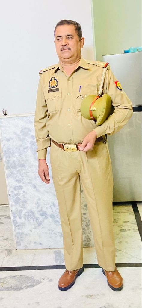 #police #policeman #jaat #indianoutfit Father Of The Bride Outfit, Indian Police, Father Son Quotes, Police Humor, Policeman, Indian Outfit, Police Cars, Snapchat, Character Design