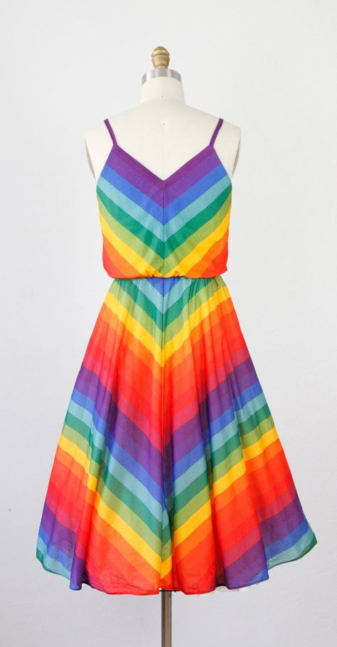 RAINBOWS!!! Lgbtq Clothes, Vintage Sun Dress, Rainbow Dresses, Striped Sundress, Rainbow Clothes, Rainbow Chevron, Rainbow Connection, Rainbow Outfit, Sundress Dress