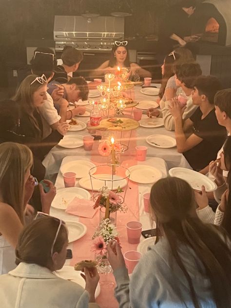 Sweet 16 Pajama Party Ideas, Sweet 16 Restaurant Party, Small Sweet 16 Party Ideas At Home, Sleepover Sweet 16, Light Pink Sweet 16, Sweet 16 Activities, 16th Birthday Aesthetic, Sweet 16 Dinner, Outdoor Sweet 16