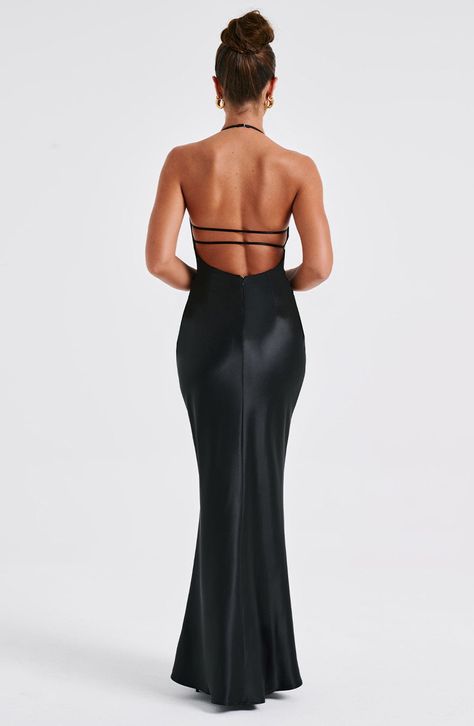 Backless long dress