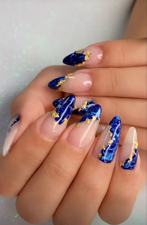 Nail Art Designs Royal Blue, Red Blue Gold Nails, Lapis Lazuli Nails, Sept Nails, Midnight Nails, Mama Nails, Blue And Gold Nails, Constellation Nail Art, Map Nails